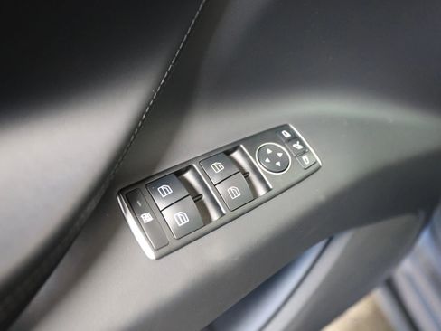 Used 2020 Tesla Model X Long Range AWD/4WD image 27