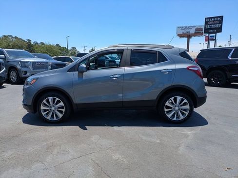 Used 2020 Buick Encore Preferred FWD image 8