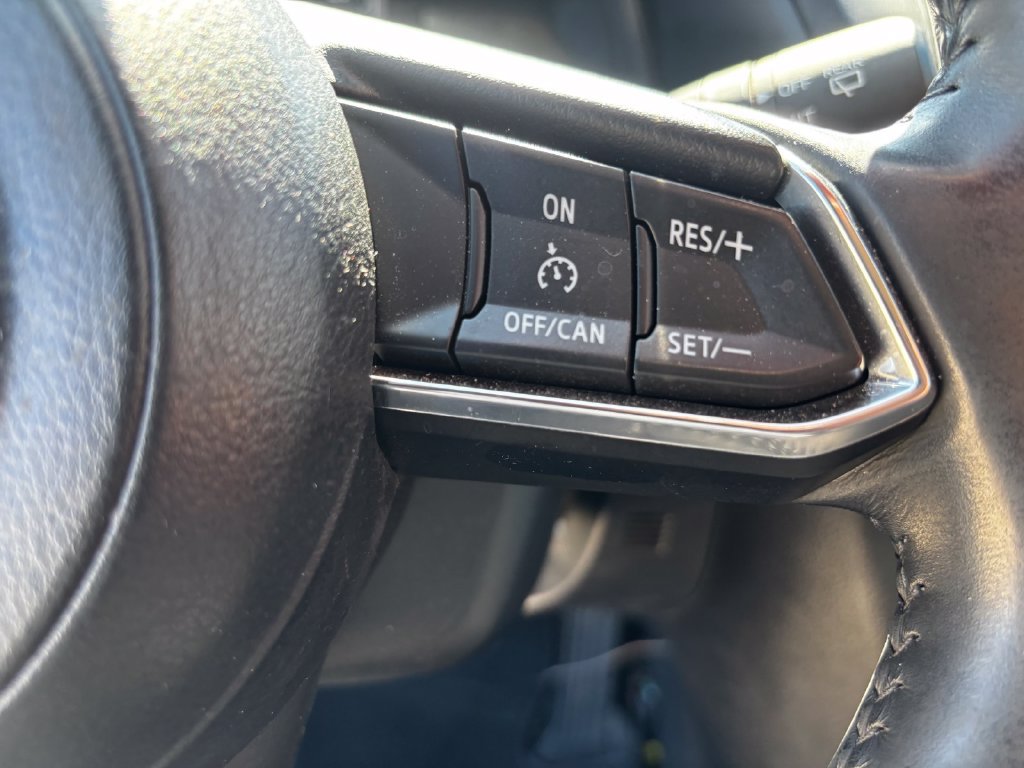Used 2018 MAZDA MAZDA3 Touring FWD image 22