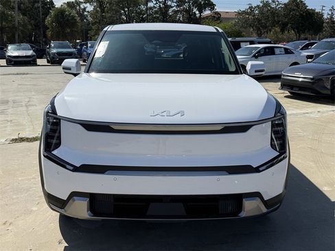 New 2026 Kia EV9 Light image 9