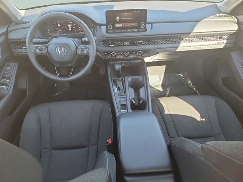 Used 2023 Honda Accord EX image 17