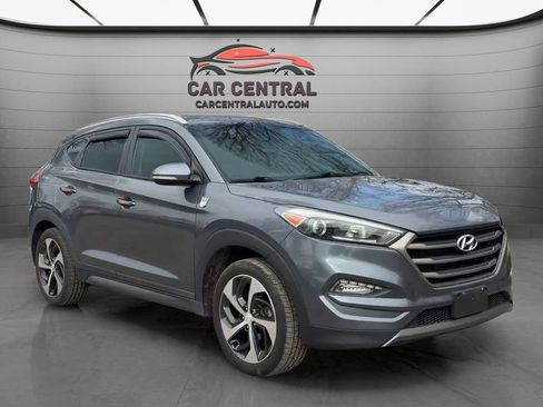 Used 2016 Hyundai Tucson Sport image 7