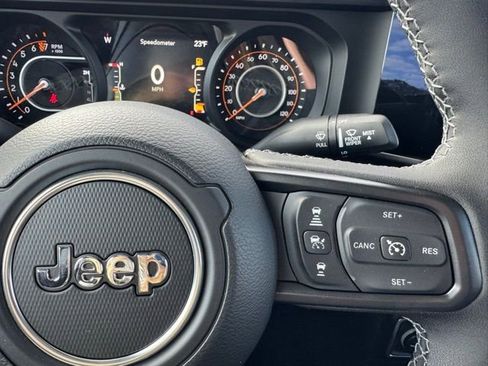 New 2026 Jeep Gladiator Sport image 28