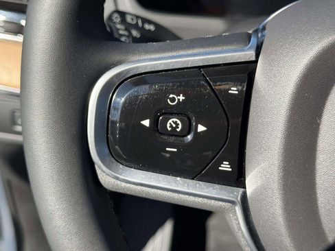 Certified 2023 Volvo XC90 T8 Plus image 18