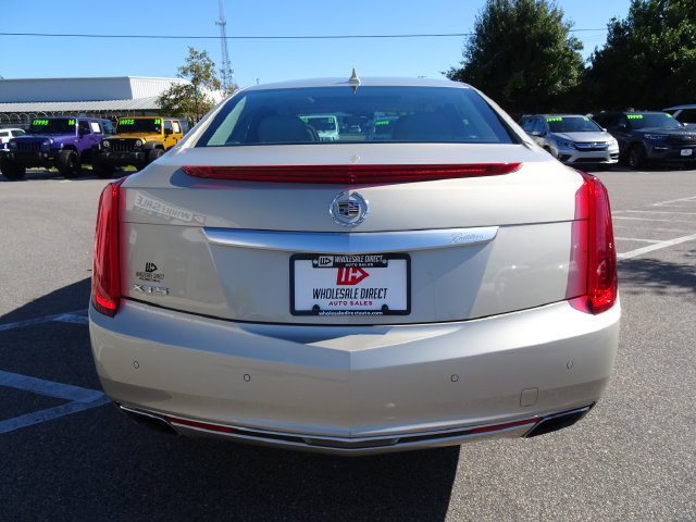 Used 2014 Cadillac XTS Luxury w/ Driver Awareness Package FWD image 5