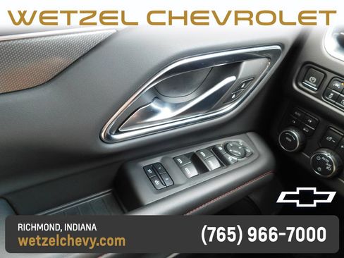 Certified 2022 Chevrolet Suburban RST w/ Luxury Package AWD/4WD image 39