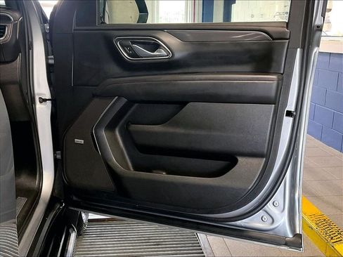 Used 2024 Chevrolet Tahoe RST w/ Luxury Package AWD/4WD image 12