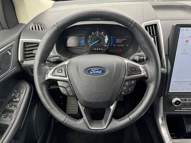 Certified 2024 Ford Edge Titanium AWD/4WD image 12