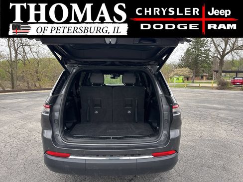 Used 2024 Jeep Grand Cherokee L Limited w/ Luxury Tech Group II AWD/4WD image 6