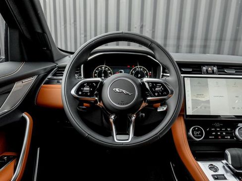 New 2026 Jaguar F-PACE R-Dynamic S AWD/4WD image 17