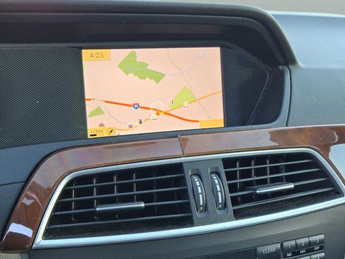 Used 2012 Mercedes-Benz C 250 Sedan image 23