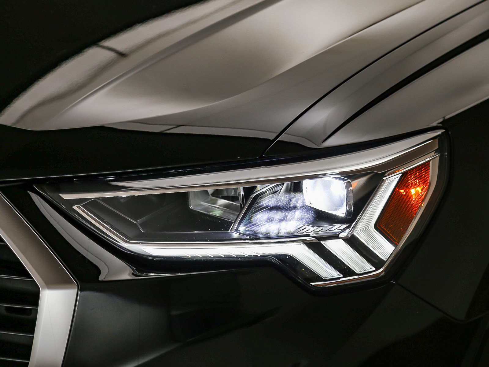 Certified 2024 Audi Q3 2.0T Premium AWD/4WD image 8