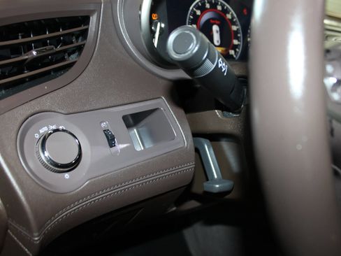 Used 2014 Buick LaCrosse Leather AWD/4WD image 22