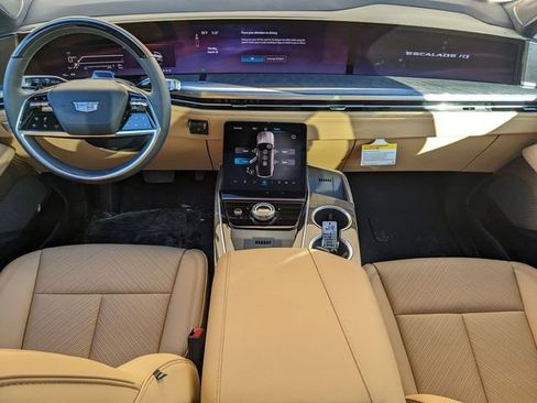 Used 2025 Cadillac Escalade IQ Sport 2 AWD/4WD image 19