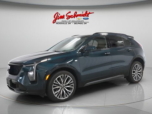 Used 2024 Cadillac XT4 Sport AWD/4WD image 2