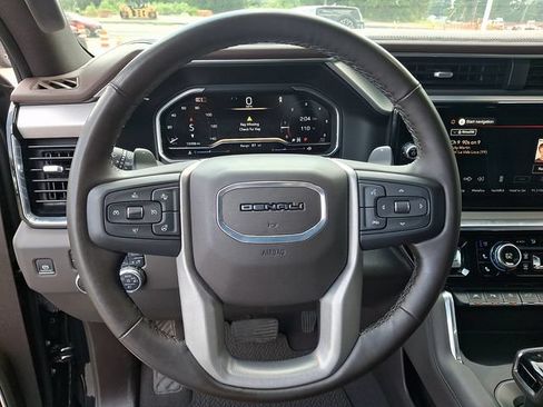 Used 2024 GMC Sierra 1500 Denali w/ Technology Package AWD/4WD image 14