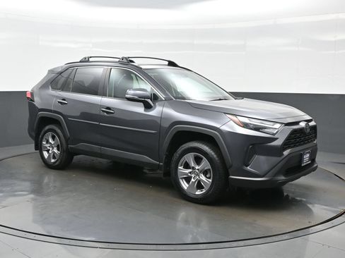 Used 2023 Toyota RAV4 XLE w/ Convenience Package AWD/4WD image 8