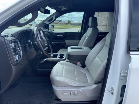 Used 2020 GMC Sierra 1500 SLT RWD image 16