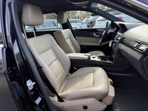 Used 2011 Mercedes-Benz E 350 4MATIC Wagon image 13