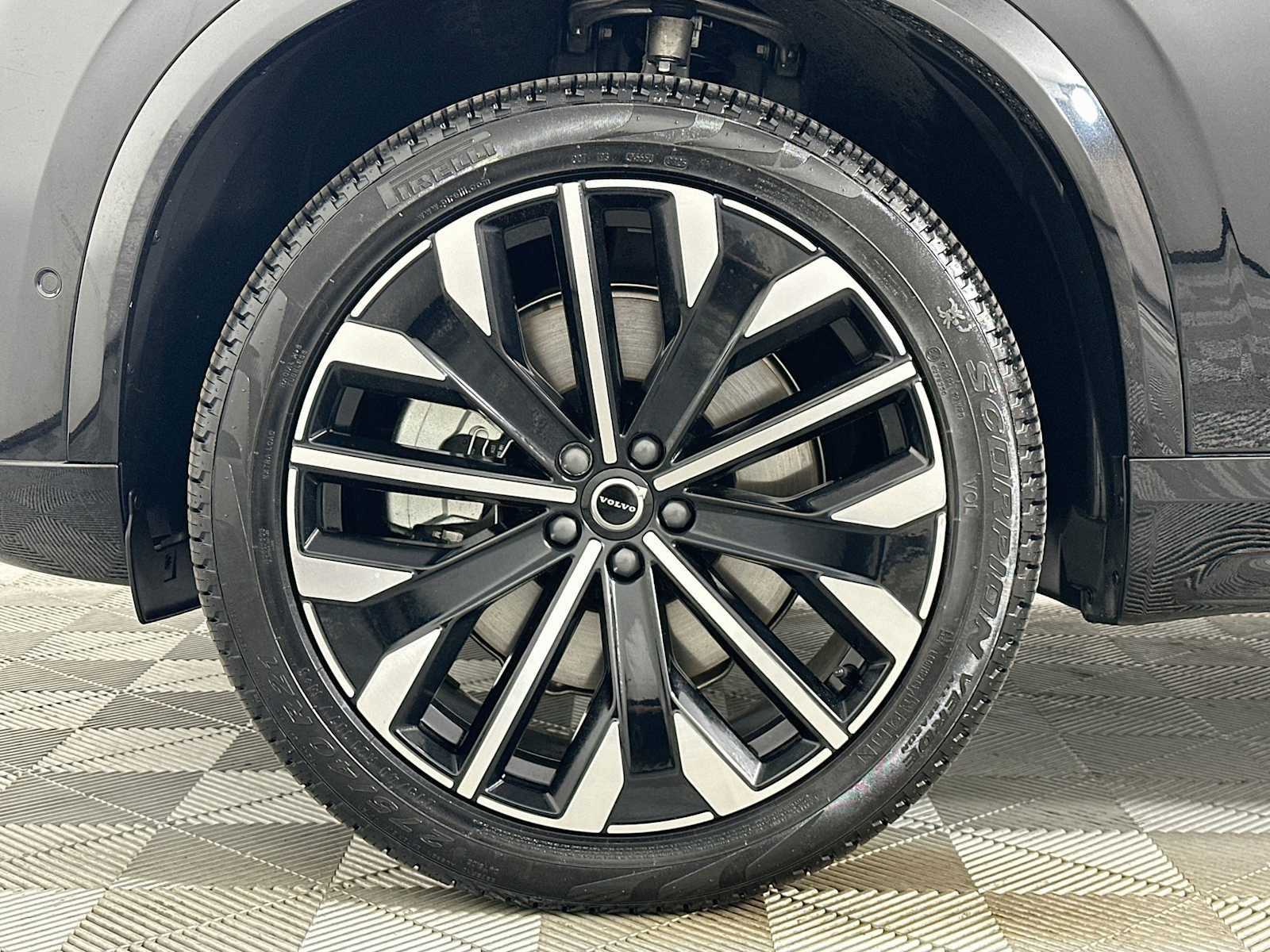 Used 2026 Volvo XC90 T8 Plus w/ Protection Package Premier AWD/4WD image 31