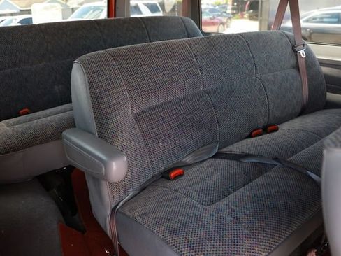Used 2000 Dodge B3500 RWD image 19