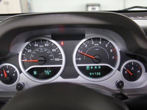 Used 2010 Jeep Wrangler Unlimited Sahara w/ Mopar Chrome Edition Group AWD/4WD image 12