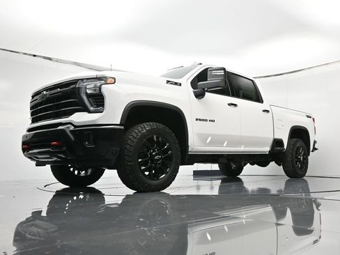 New 2026 Chevrolet Silverado 2500 LTZ w/ Trail Boss Package image 39
