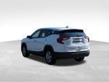 Used 2022 GMC Terrain SLE image 3