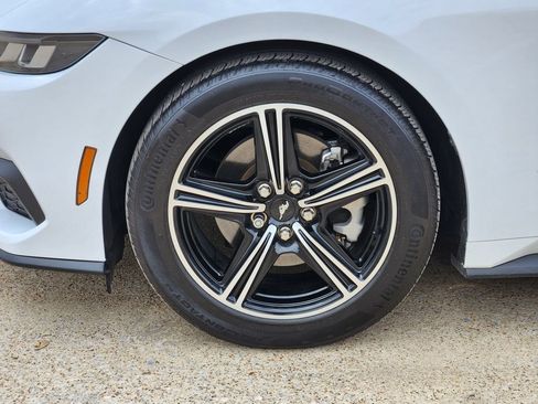 Used 2025 Ford Mustang Coupe image 10