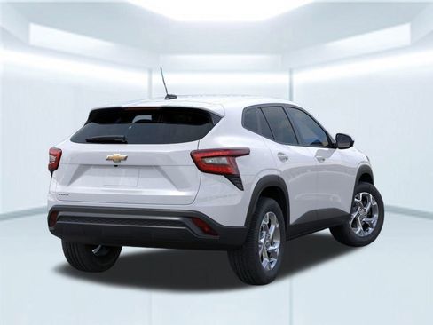 New 2026 Chevrolet Trax LS w/ LS Convenience Package image 6