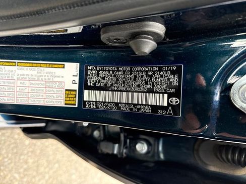 Used 2019 Toyota Corolla SE w/ Carpet Mat Package image 20