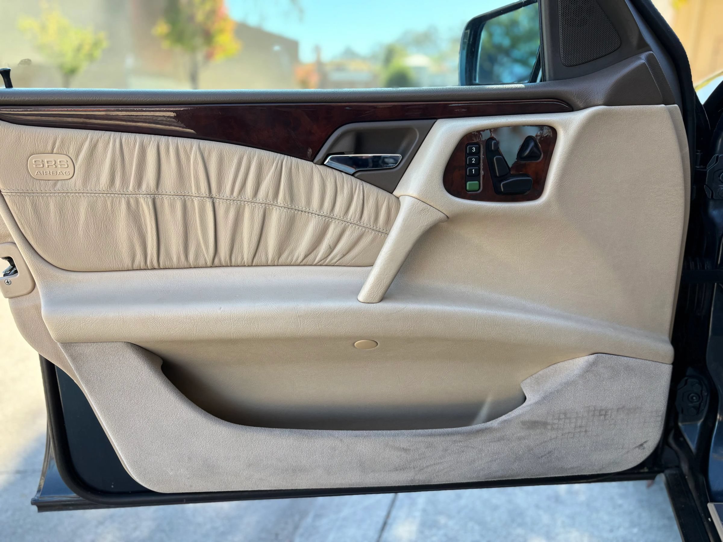 Used 1996 Mercedes-Benz E 320 Sedan image 16