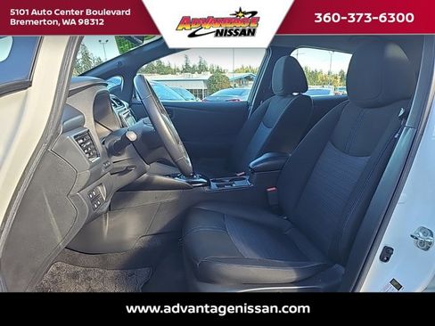 Used 2019 Nissan Leaf SV w/ SV Technology Package image 21