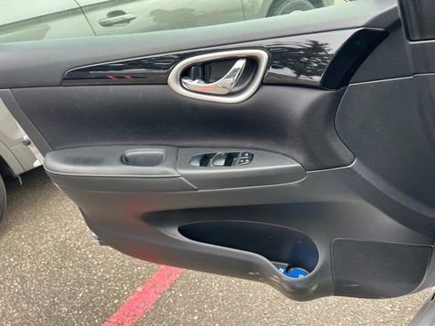 Used 2019 Nissan Sentra SV image 14