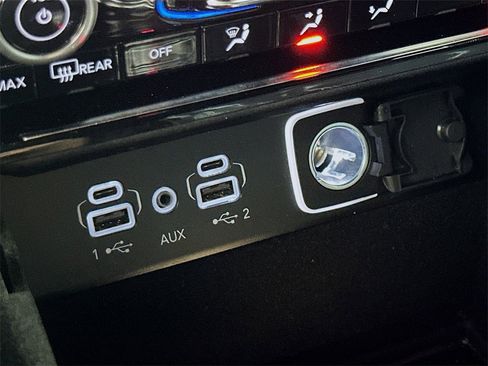 Used 2022 Jeep Grand Cherokee Overland image 31