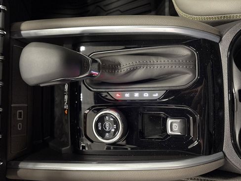 New 2026 Chevrolet Colorado ZR2 w/ Technology Package image 23