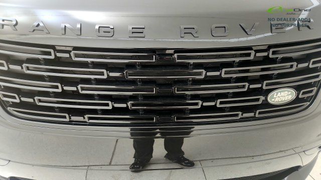 Used 2024 Land Rover Range Rover Velar Dynamic SE AWD/4WD image 33