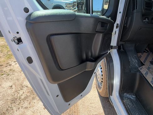 New 2026 RAM ProMaster 2500 w/ Convenience Group image 14