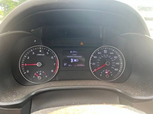 Used 2020 Kia Forte LXS FWD image 5