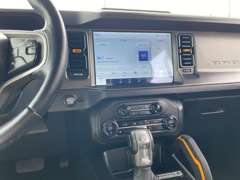 Used 2024 Ford Bronco Badlands AWD/4WD image 11