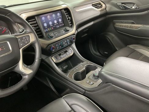 Used 2022 GMC Acadia Denali w/ Denali Ultimate Package image 14