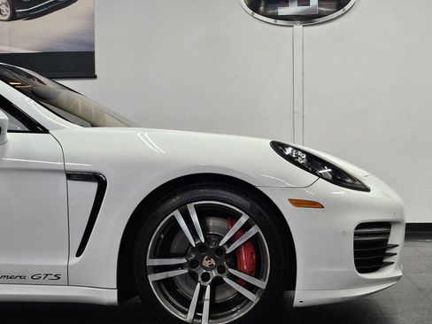 Used 2014 Porsche Panamera GTS image 27