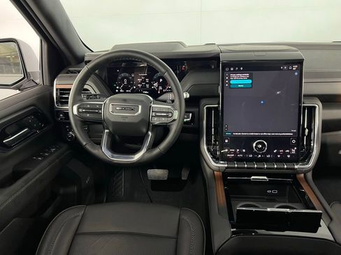 Used 2025 GMC Yukon Denali image 15