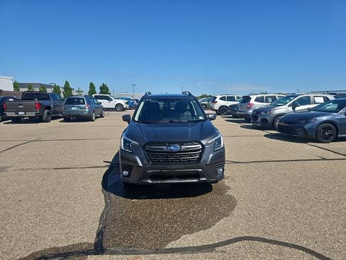 Used 2023 Subaru Forester Limited AWD/4WD image 8