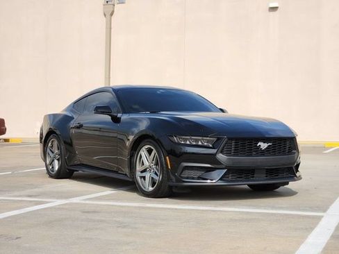 Used 2026 Ford Mustang Premium RWD image 3