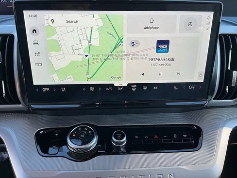 New 2026 Ford Expedition Active image 14