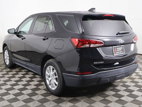 Used 2024 Chevrolet Equinox LS w/ LS Convenience Package FWD image 7