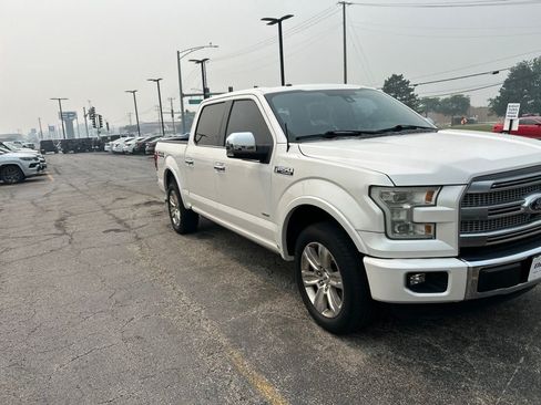 Used 2015 Ford F150 Platinum w/ Equipment Group 701A Luxury AWD/4WD image 3