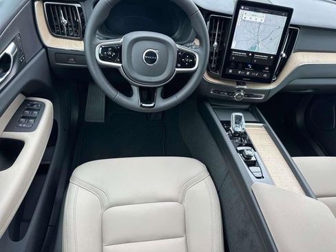 New 2026 Volvo XC60 B5 Core AWD/4WD image 8