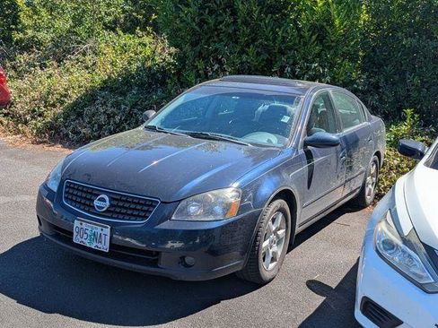 Used 2005 Nissan Altima 2.5 S w/ (H01) Premium Convenience Pkg FWD image 1